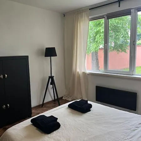 Charming Near Boyana Church, Appartement Sofia
